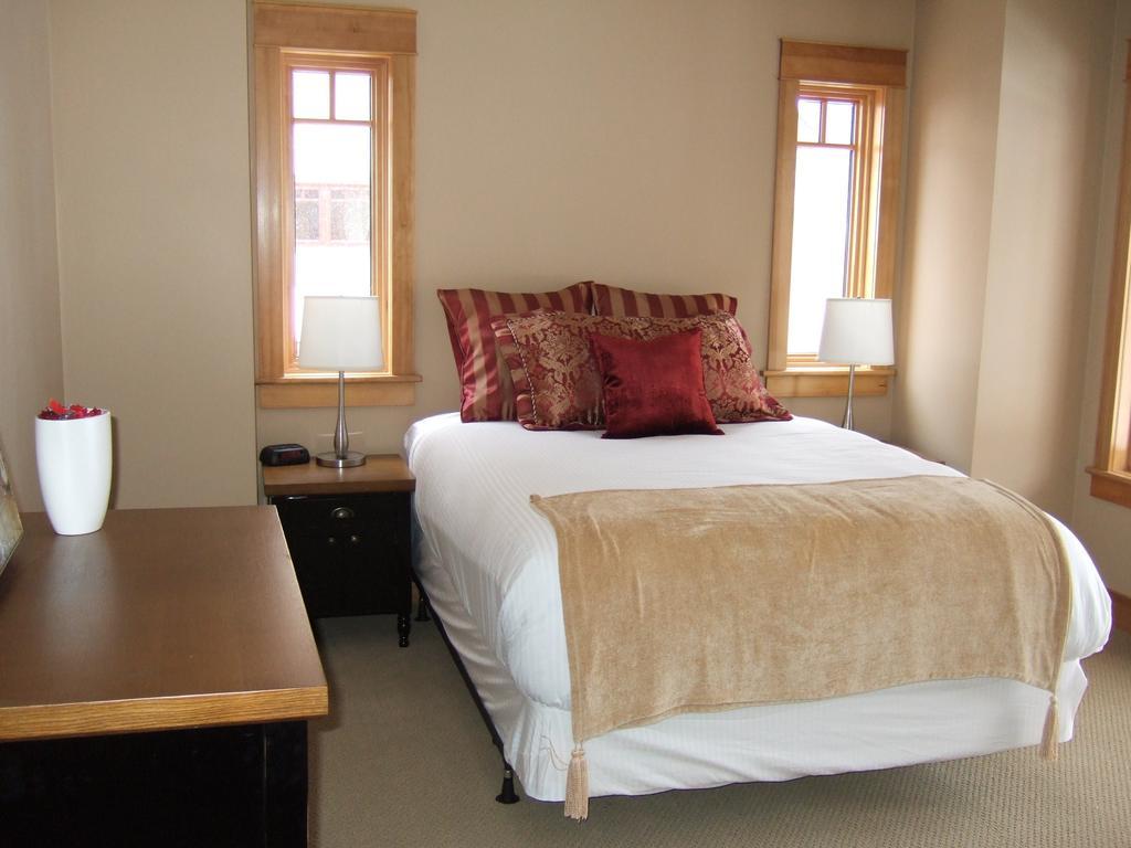 Red Mountain Village Condos Rossland Ruang foto