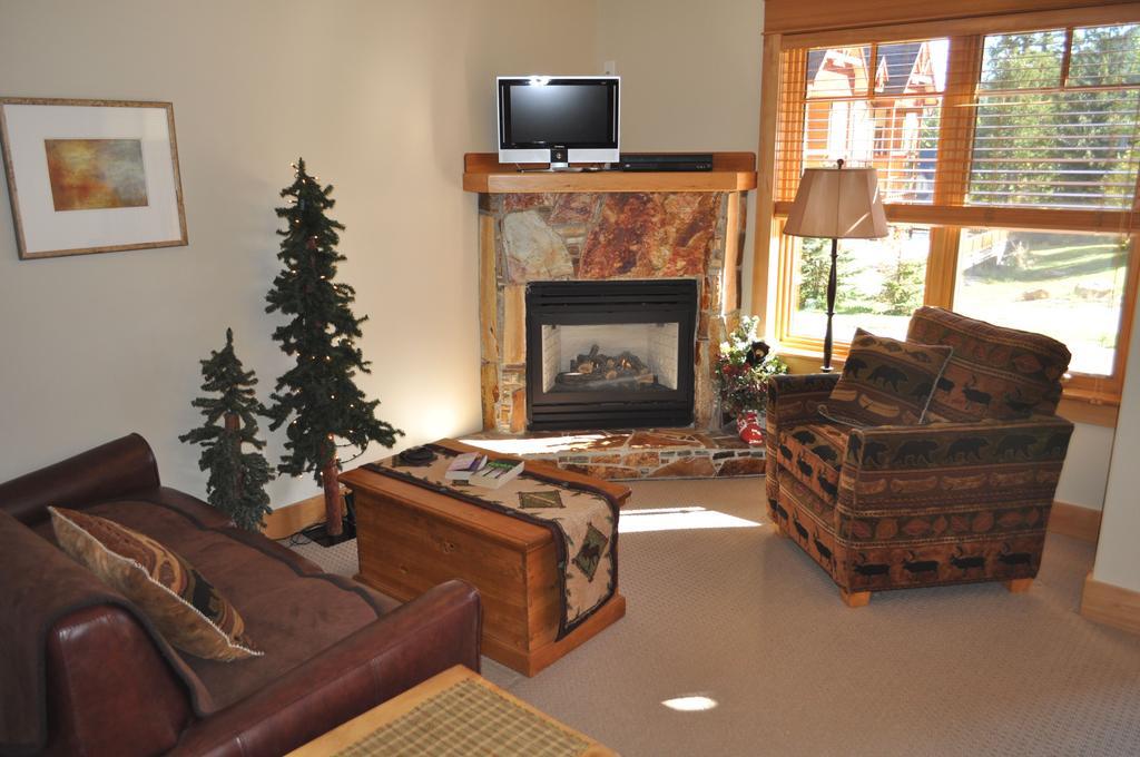 Red Mountain Village Condos Rossland Ruang foto