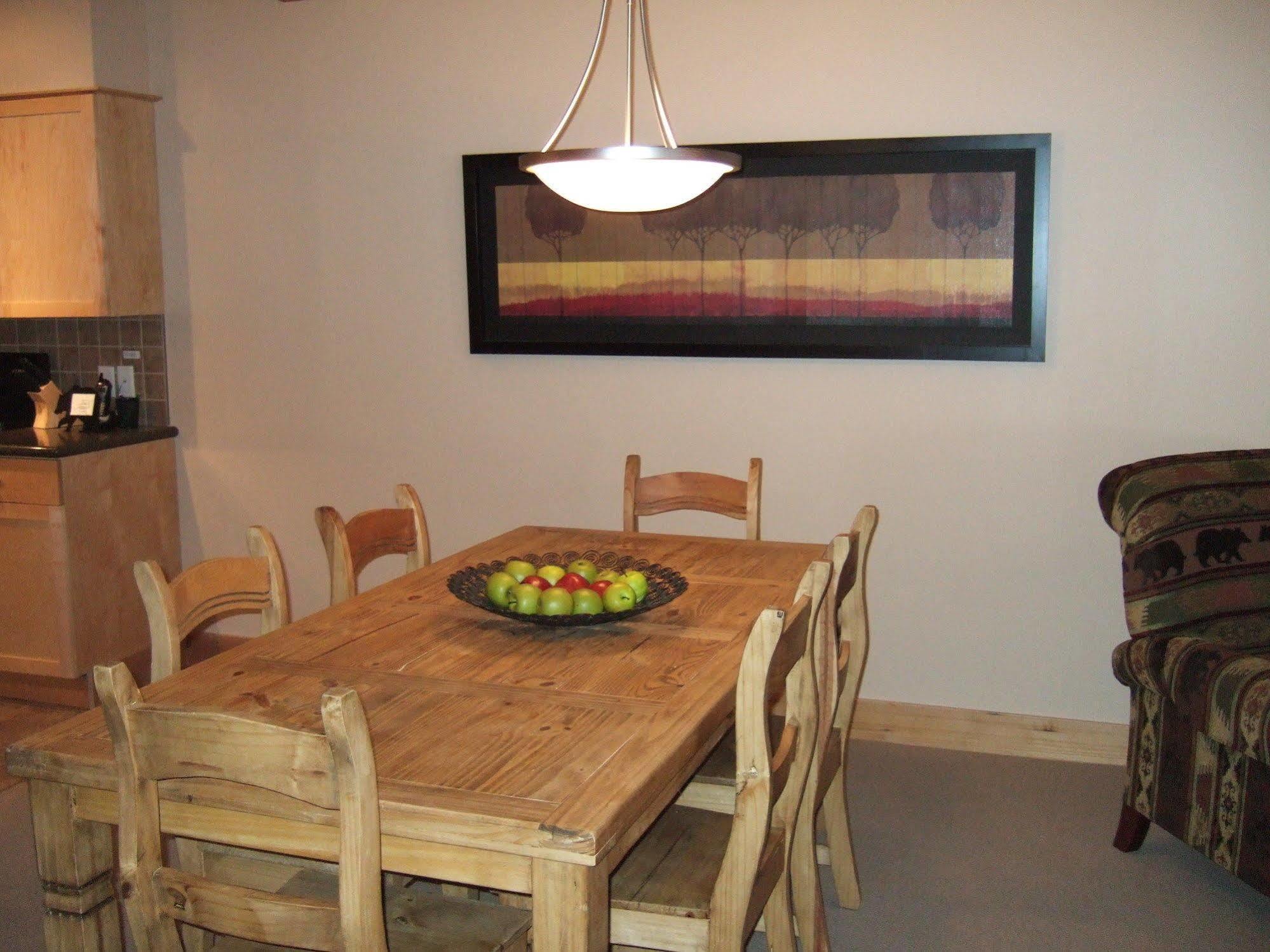 Red Mountain Village Condos Rossland Bagian luar foto